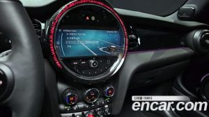 Mini Cooper CLASSIC Plus 2024 года из Южной Кореи