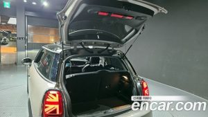 Mini Cooper CLASSIC Plus 2024 года из Южной Кореи
