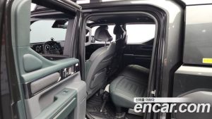 Kia Tasman 2.5T Бензин 4WD 2026 года из Южной Кореи
