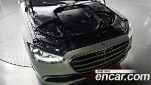 Mercedes-Benz S-Class S580L 4MATIC 2024 года из Южной Кореи
