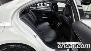 Mercedes-Benz E-Class E200 Avantgarde 2025 года из Южной Кореи
