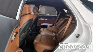 Genesis GV70 2.5T Бензин 2WD 2025 года из Южной Кореи