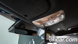 Genesis GV70 2.5T Бензин 2WD 2025 года из Южной Кореи