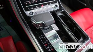 Audi Q8 50 TDI 4WD Exclusive 2023 года из Южной Кореи