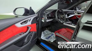 Audi Q8 50 TDI 4WD Exclusive 2023 года из Южной Кореи