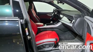 Audi Q8 50 TDI 4WD Exclusive 2023 года из Южной Кореи