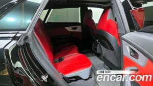Audi Q8 50 TDI 4WD Exclusive 2023 года из Южной Кореи