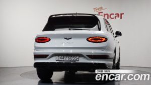 Bentley Bentayga 4.0 V8 S 2023 года из Южной Кореи