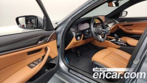 BMW 5-Series 520i M Sport 2023 года из Южной Кореи