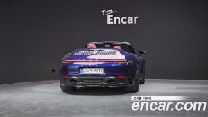 Porsche 911 CARRERA GTS Cabriolet 2023 года из Южной Кореи