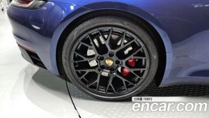Porsche 911 CARRERA GTS Cabriolet 2023 года из Южной Кореи
