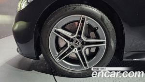 Mercedes-Benz S-Class S400 d 4MATIC 2023 года из Южной Кореи