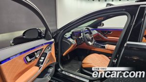 Mercedes-Benz S-Class S400 d 4MATIC 2023 года из Южной Кореи
