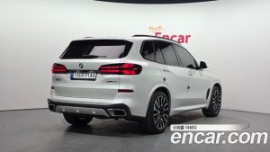 BMW X5 xDrive 40i M Sport 2024 года из Южной Кореи