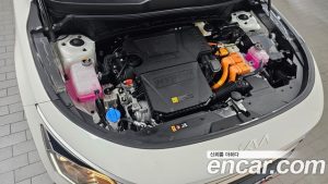 Kia Niro Prestige 2025 года из Южной Кореи