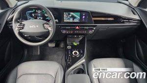 Kia Niro Prestige 2025 года из Южной Кореи