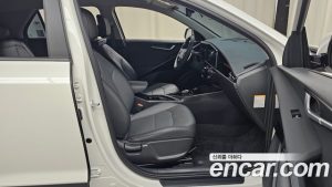 Kia Niro Prestige 2025 года из Южной Кореи