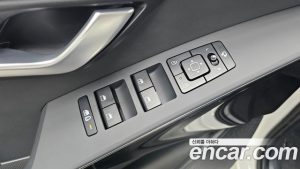 Kia Niro Prestige 2025 года из Южной Кореи