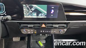 Kia Niro Prestige 2025 года из Южной Кореи