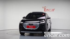 Audi Q4 e-tron 45 2025 года из Южной Кореи