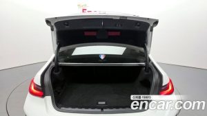BMW 3-Series 330e M Sport 2023 года из Южной Кореи