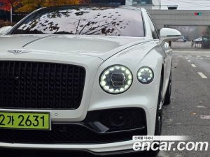 Bentley Flying Spur 4.0 S 2023 года из Южной Кореи