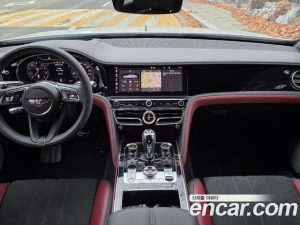 Bentley Flying Spur 4.0 S 2023 года из Южной Кореи