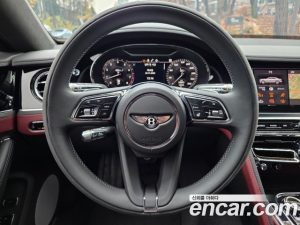 Bentley Flying Spur 4.0 S 2023 года из Южной Кореи