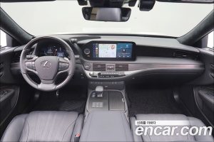 Lexus LS 3.5 AWD 2024 года из Южной Кореи