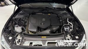 Mercedes-Benz E-Class E300 4MATIC Exclusive 2025 года из Южной Кореи