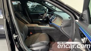 Mercedes-Benz E-Class E300 4MATIC Exclusive 2025 года из Южной Кореи