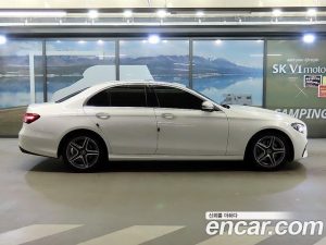 Mercedes-Benz E-Class E250 AMG Line 2023 года из Южной Кореи