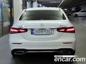 Mercedes-Benz E-Class E250 AMG Line 2023 года из Южной Кореи