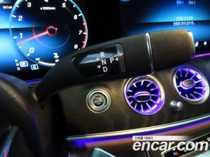 Mercedes-Benz E-Class E250 AMG Line 2023 года из Южной Кореи