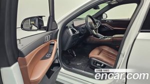 BMW X6 xDrive40i M Sport 2024 года из Южной Кореи