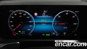 Mercedes-Benz EQB EQB300 4MATIC 2023 года из Южной Кореи