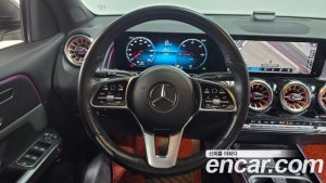 Mercedes-Benz EQB EQB300 4MATIC 2023 года из Южной Кореи