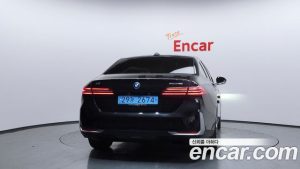BMW i5 eDrive 40 2025 года из Южной Кореи