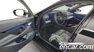 BMW i5 eDrive 40 2025 года из Южной Кореи