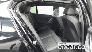 BMW i5 eDrive 40 2025 года из Южной Кореи