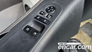 Hyundai Staria 4WD Tourer 11-Seater 2024 года из Южной Кореи