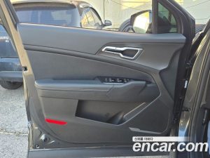 Kia Sportage Бензин 1.6 Turbo 2WD 2024 года из Южной Кореи