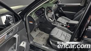 Volkswagen Tiguan 2.0 TSI Prestige 2023 года из Южной Кореи