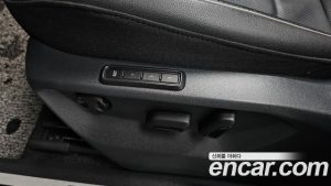 Volkswagen Tiguan 2.0 TSI Prestige 2023 года из Южной Кореи