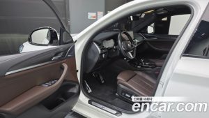 BMW X4 xDrive20i M Sport PRO 2023 года из Южной Кореи