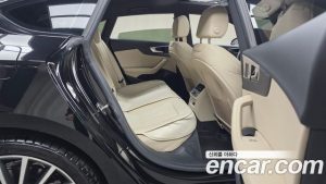 Audi A5 40 TFSI 4WD Premium Sportback 2023 года из Южной Кореи