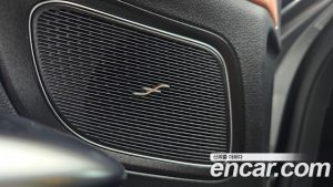 Mercedes-Benz C-Class C300 4MATIC AMG Line 2023 года из Южной Кореи