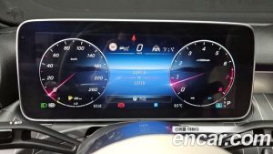 Mercedes-Benz C-Class C300 4MATIC Avantgarde 2024 года из Южной Кореи