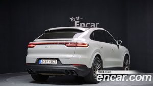 Porsche Cayenne 3.0 Coupe 2022 года из Южной Кореи