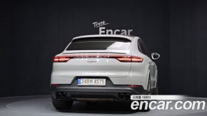 Porsche Cayenne 3.0 Coupe 2022 года из Южной Кореи